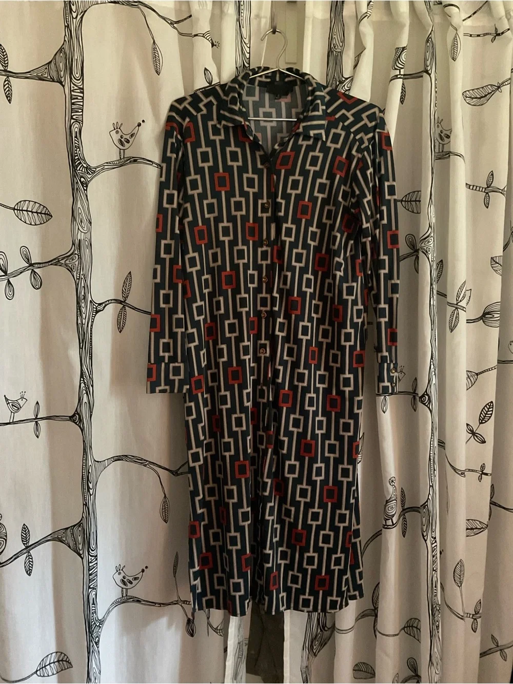 Alexia Admor Green Geometric Long-Sleeve Shirt Dress with Red Accents - Picture 2 of 5